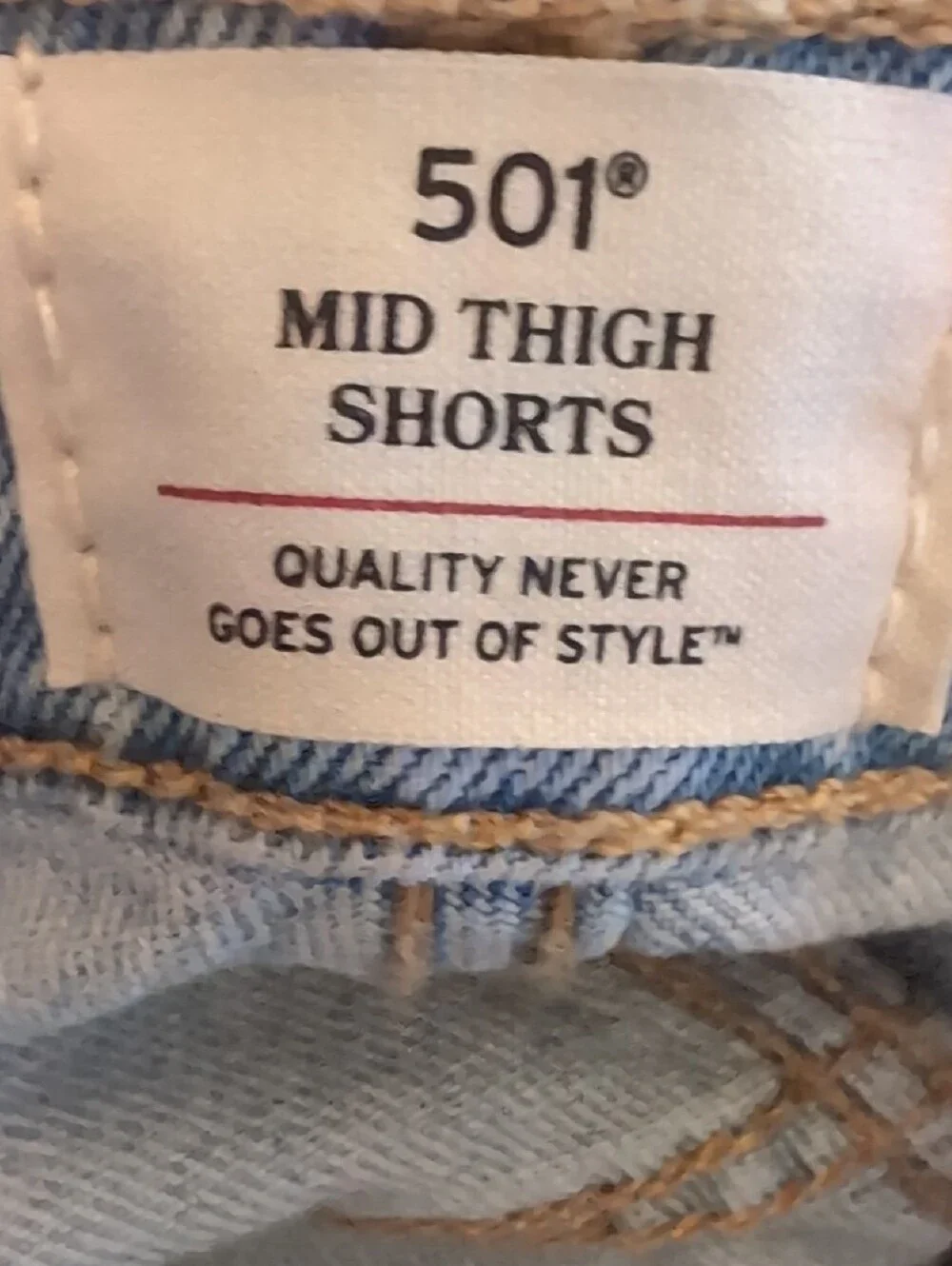 Levi's Mid Thigh High-Rise Shorts Light Wash Denim Size 23 6